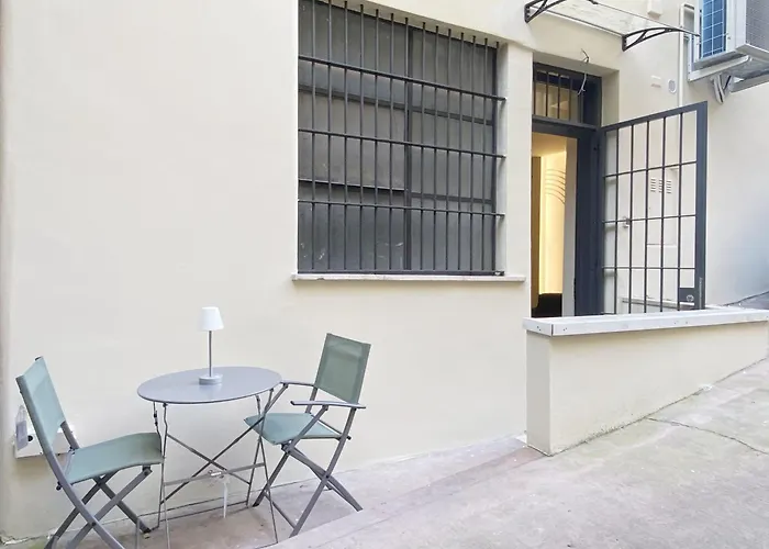 Iconic Studio San Giovanni - House with private parking
